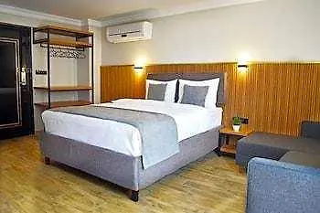 Vera Taksim 3*